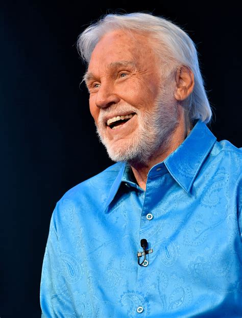 Kenny Rogers (August 21, 1938 – March 20, 2020) was an American singer and songwriter. He was inducted into the Country Music Hall of Fame in 2013. [1] Rogers was particularly popular with country audiences but also charted more than 120 hit singles across various genres, topping the country and pop album charts for more than 200 individual ... 
